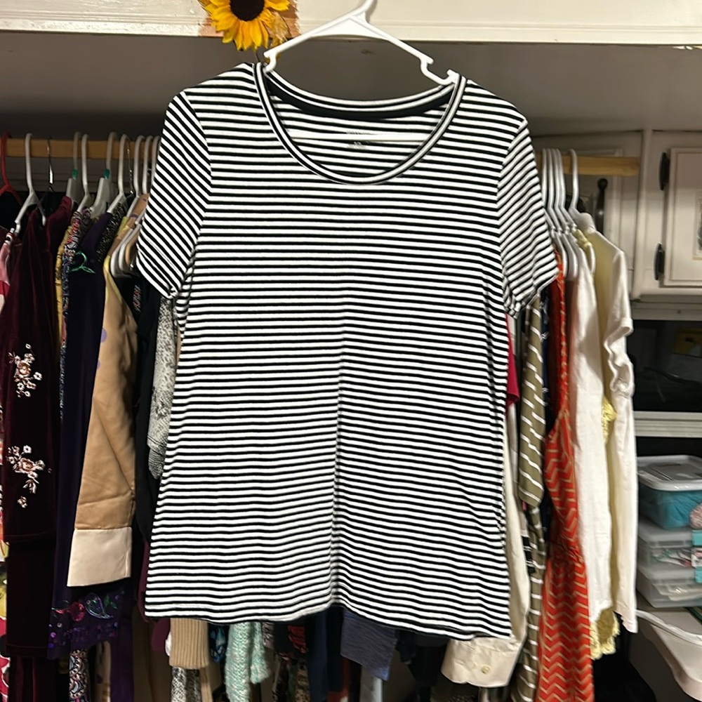 Mossimo Supply Co. XL Tee Shirt